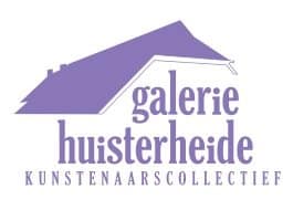 Dit is het logo van Galerie Huis ter Heide, het is een paars dak met daaronder de tekst: Galerie huisterheide, kunstenaarscollectief.